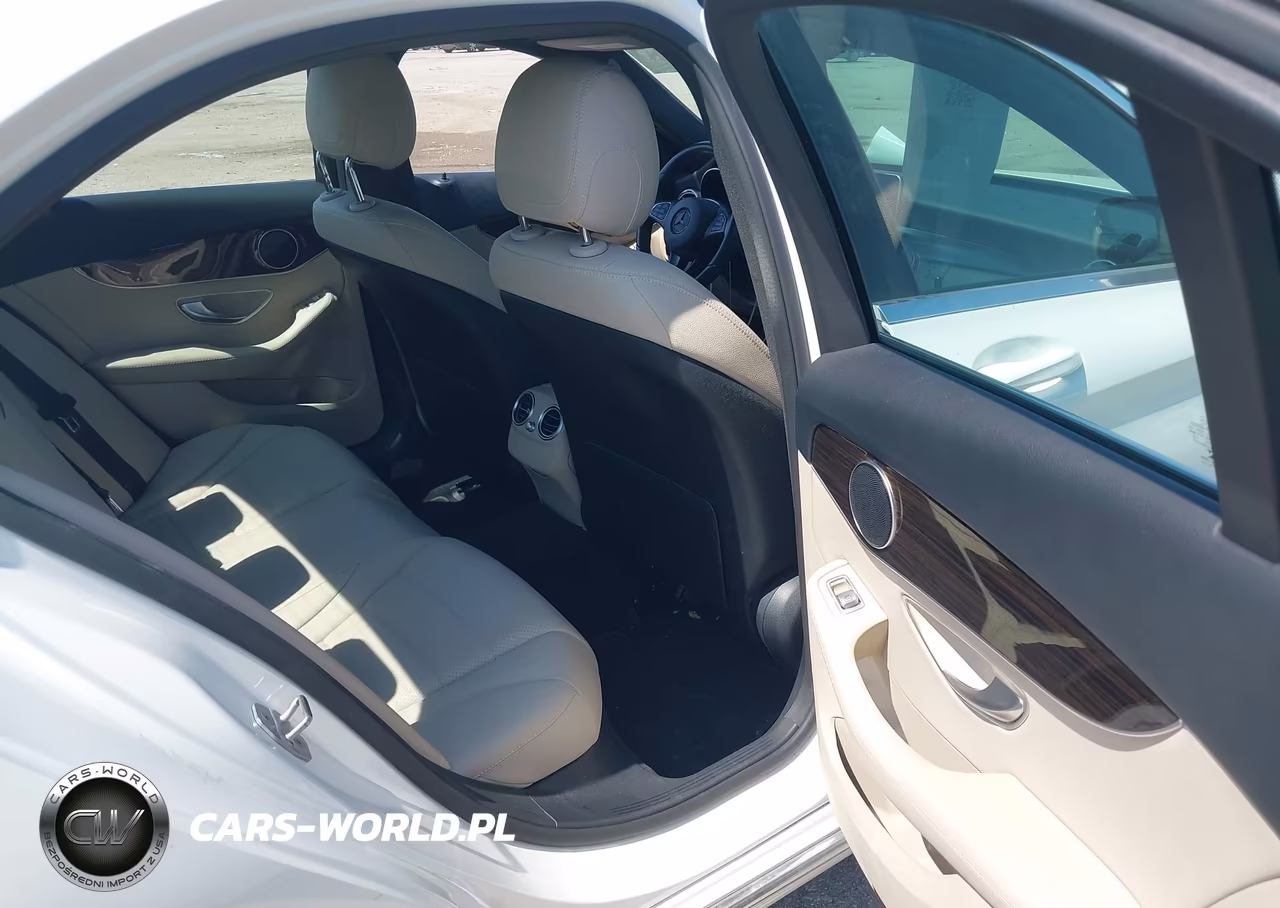 2018 Mercedes-Benz C 300 VIN:55SWF4JB2JU248882 - 8