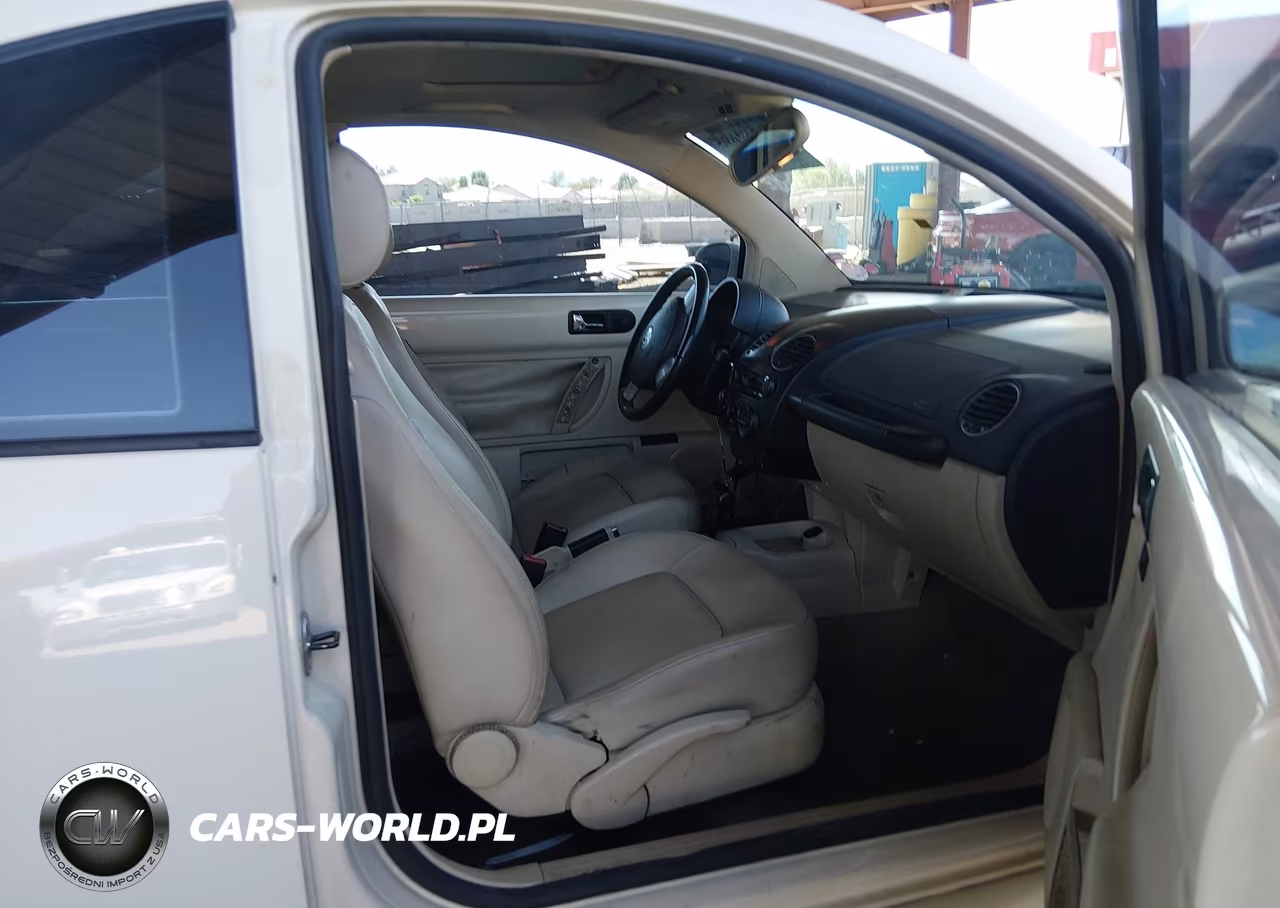 2010 Volkswagen New Beetle 2.5L VIN:3VWRG3AG3AM013479 - 5