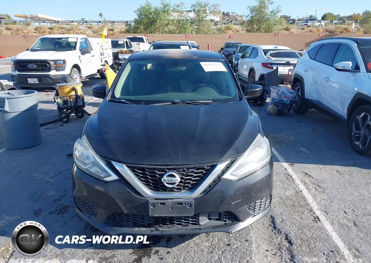 2018 Nissan Sentra S VIN:3N1AB7AP3JY313301 - 13