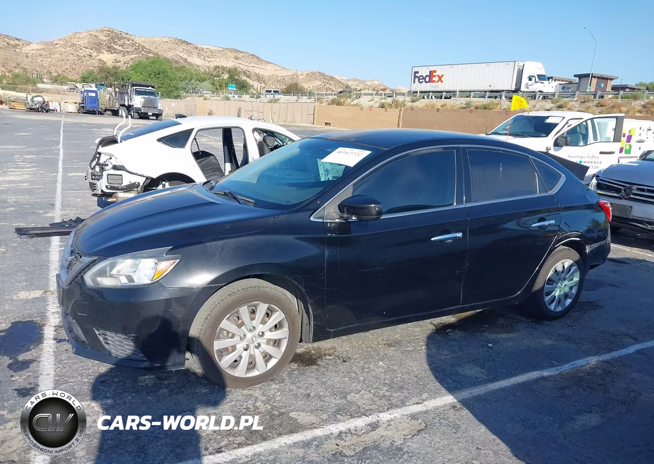 2018 Nissan Sentra S VIN:3N1AB7AP3JY313301 - 15