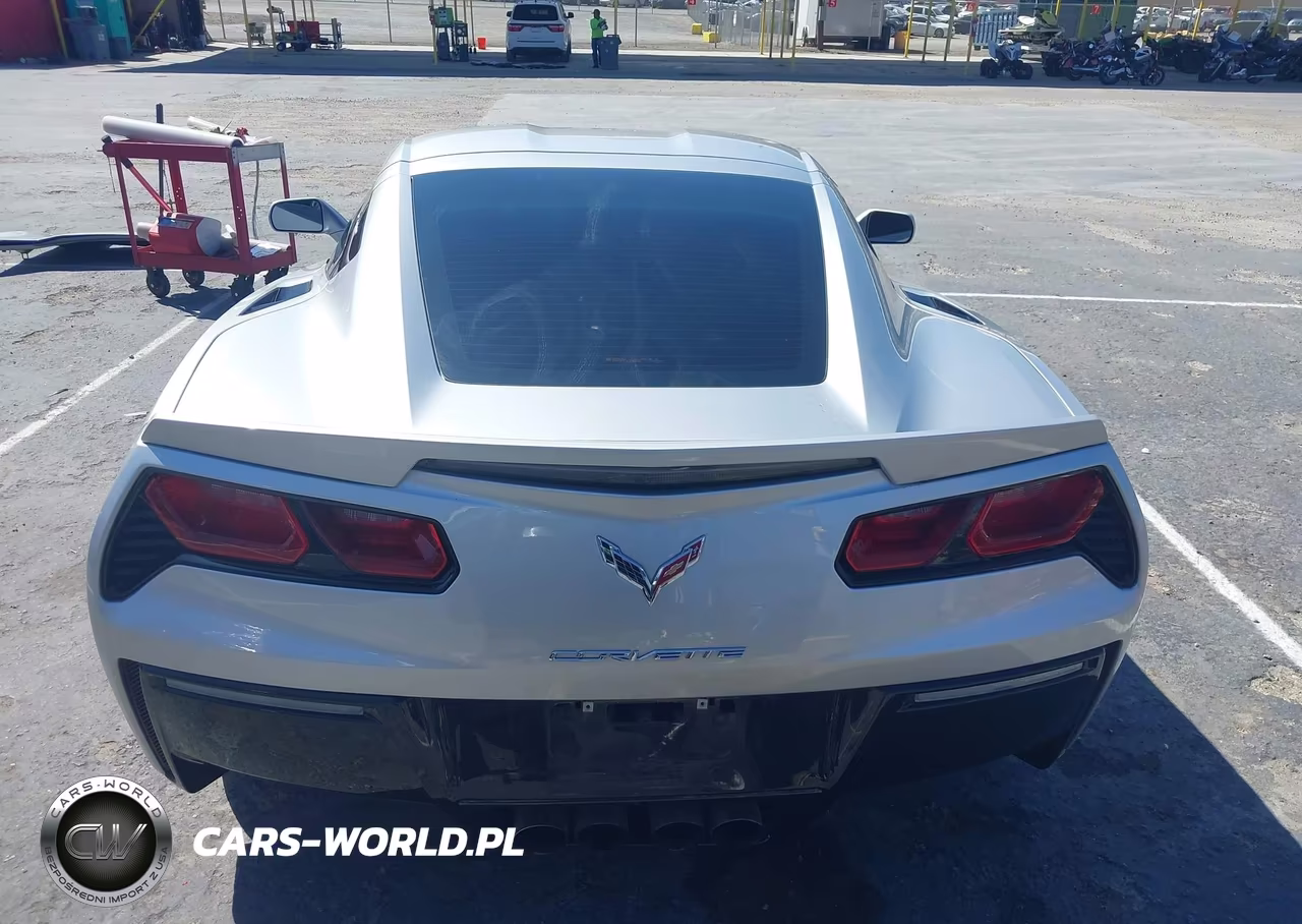 2016 Chevrolet Corvette Stingray VIN:1G1YB2D73G5112412 - 17