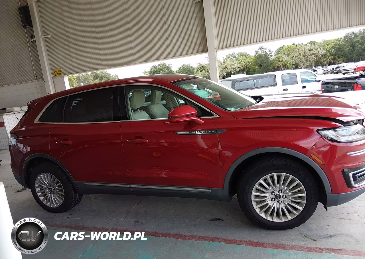 2020 Lincoln Nautilus Standard VIN:2LMPJ6J9XLBL01695 - 13