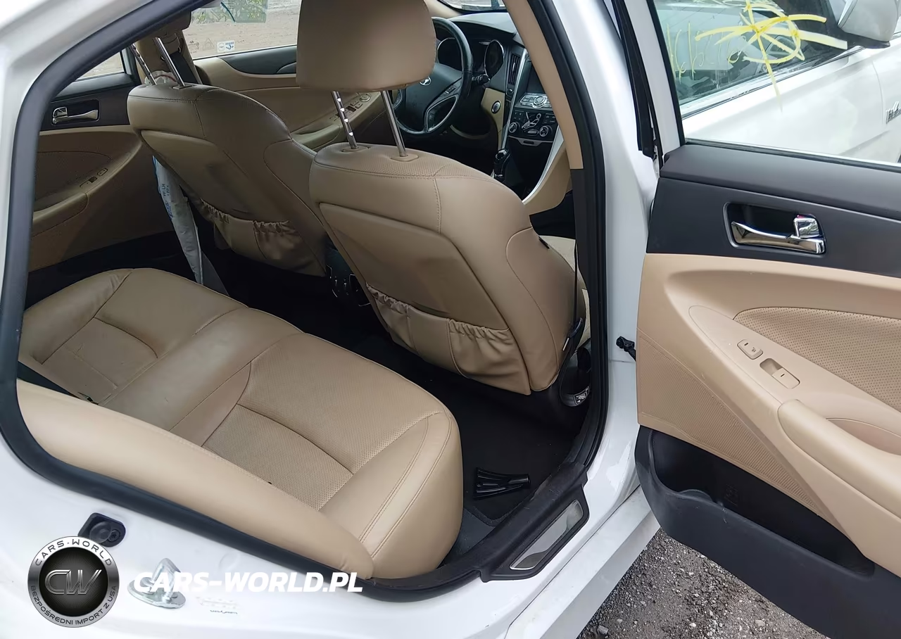 2013 Hyundai Sonata Hybrid Limited VIN:KMHEC4A47DA084318 - 8