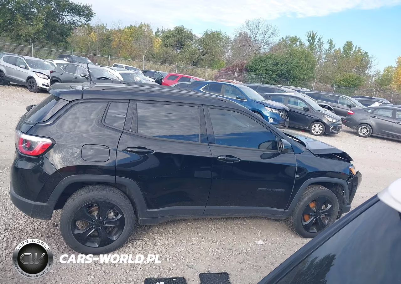 2018 Jeep Compass Altitude 4X4 VIN:3C4NJDBB2JT320613 - 13