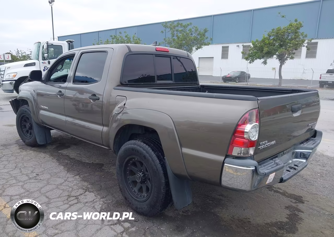 2014 Toyota Tacoma Prerunner VIN:5TFJX4GN1EX036786 - 3
