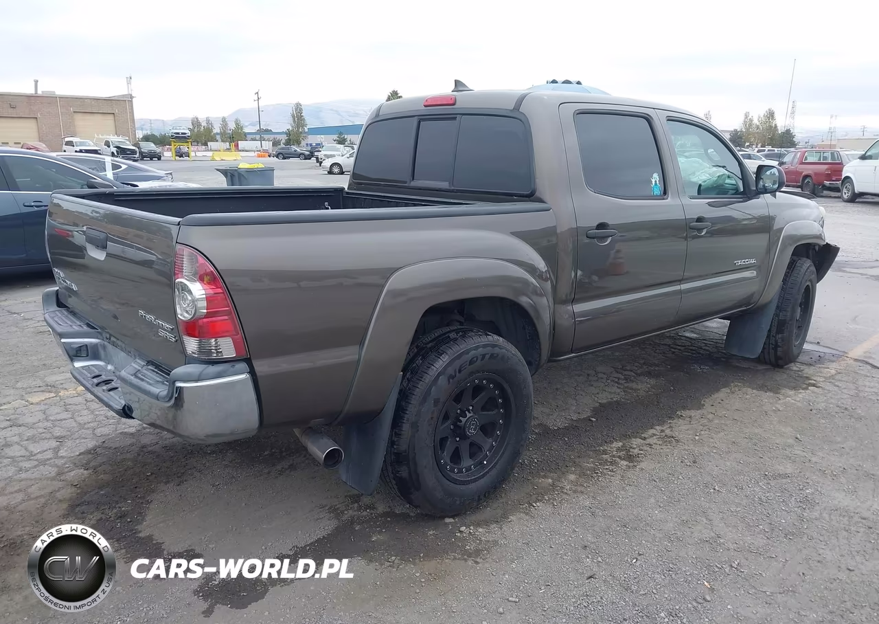 2014 Toyota Tacoma Prerunner VIN:5TFJX4GN1EX036786 - 4