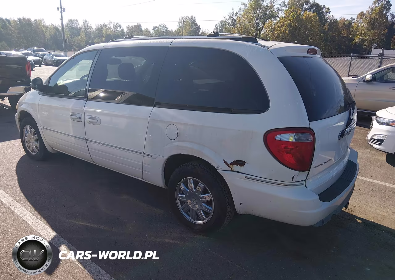2005 Chrysler Town & Country Limited VIN:2C4GP64LX5R136893 - 3