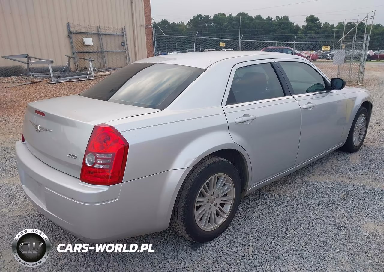 2009 Chrysler 300 VIN:2C3LA43D99H565599 - 4