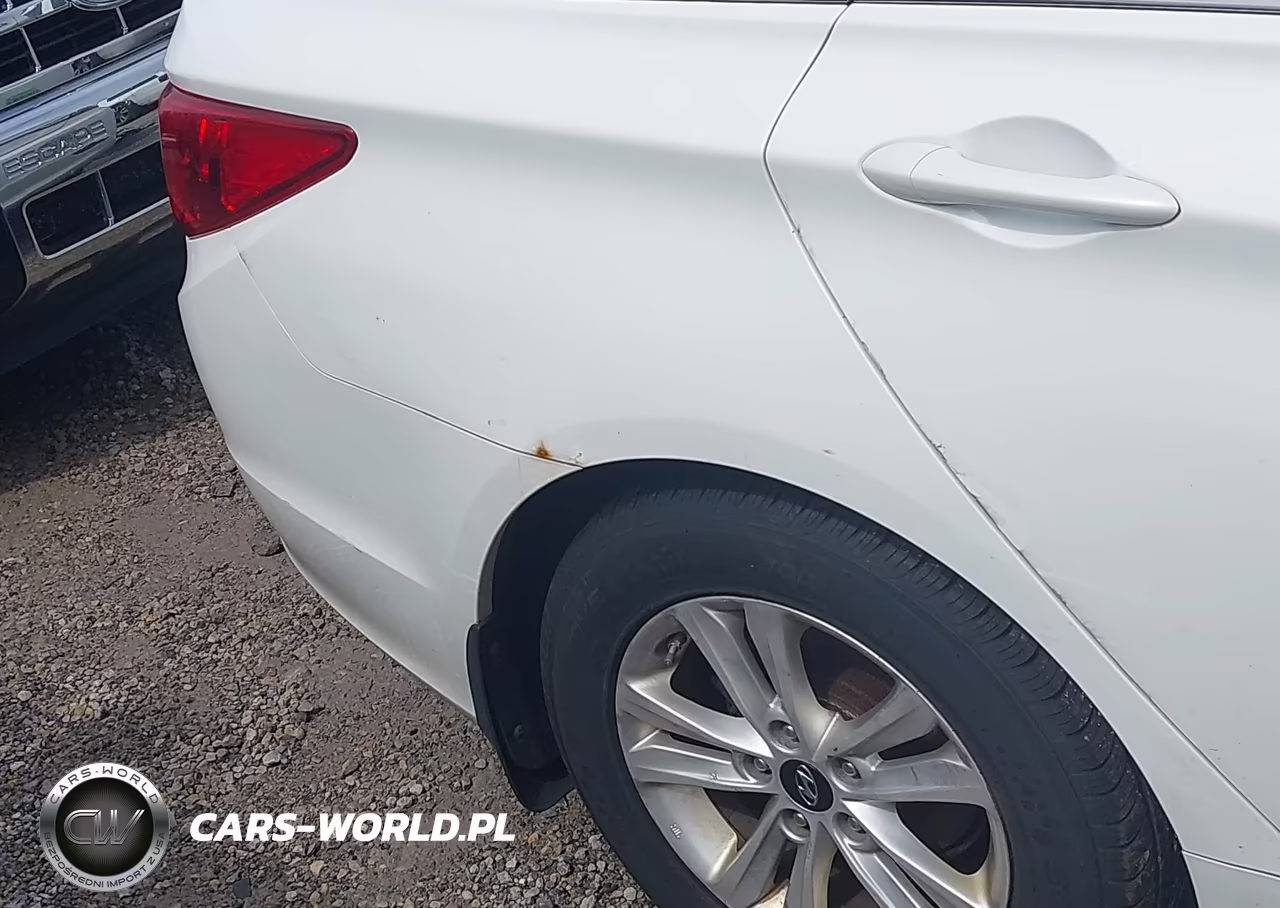 2013 Hyundai Sonata Gls VIN:5NPEB4AC8DH743885 - 12
