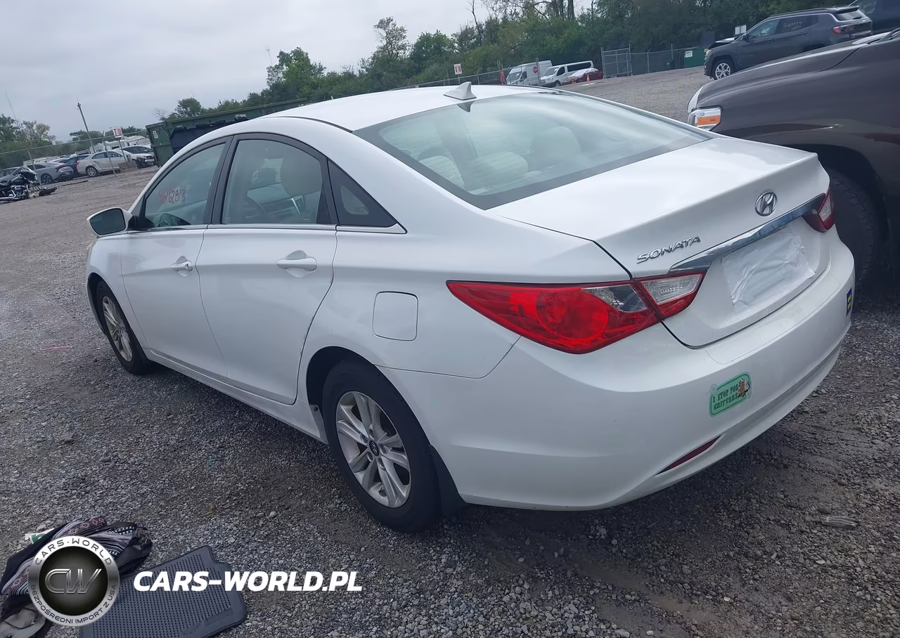 2013 Hyundai Sonata Gls VIN:5NPEB4AC8DH743885 - 3