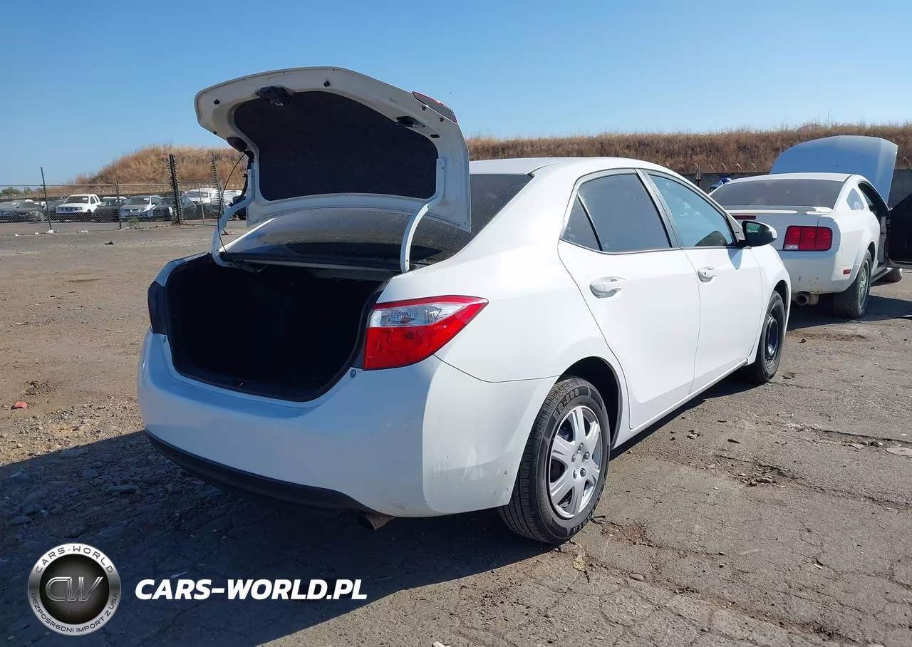 2016 Toyota Corolla L VIN:5YFBURHE8GP388709 - 4