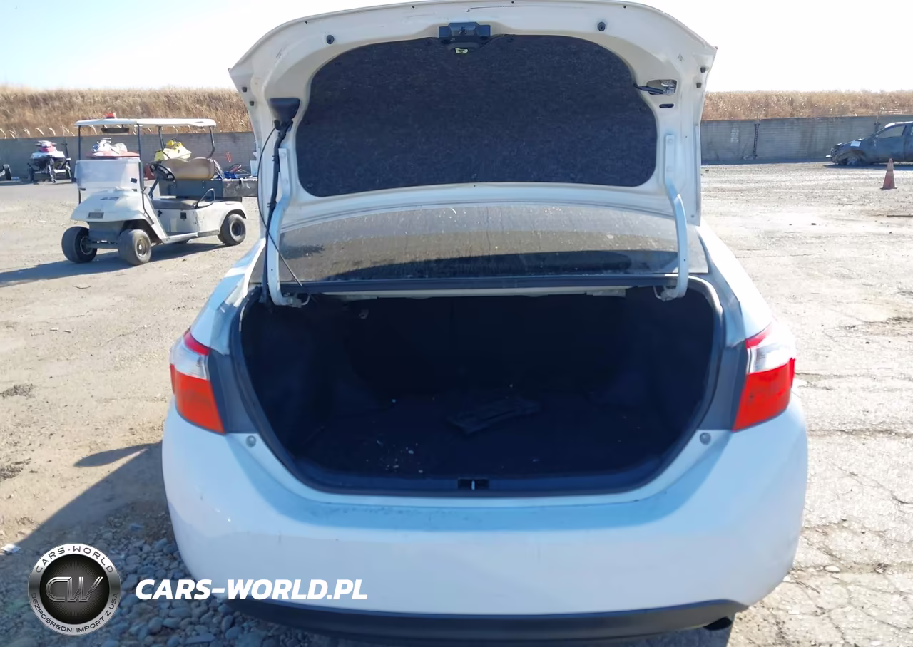 2016 Toyota Corolla L VIN:5YFBURHE8GP388709 - 6
