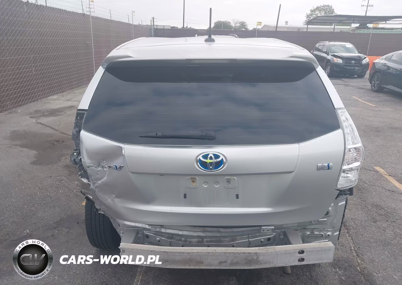 2014 Toyota Prius V Three VIN:JTDZN3EU5EJ004942 - 17