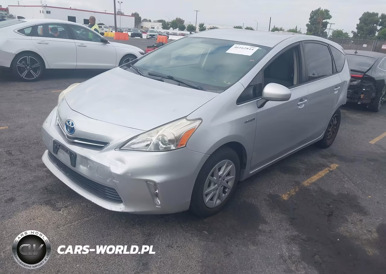 2014 Toyota Prius V Three VIN:JTDZN3EU5EJ004942 - 2