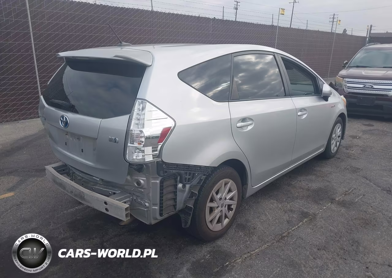 2014 Toyota Prius V Three VIN:JTDZN3EU5EJ004942 - 4