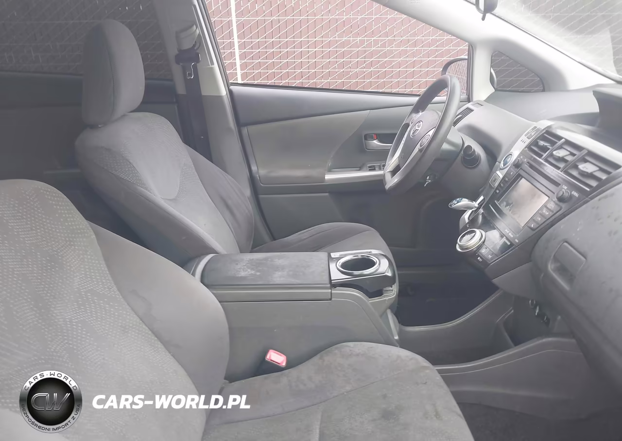2014 Toyota Prius V Three VIN:JTDZN3EU5EJ004942 - 5
