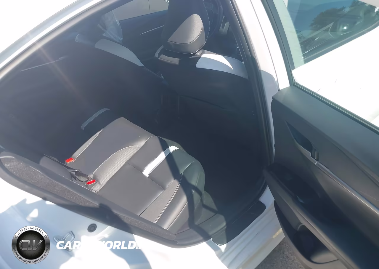 2026 Toyota Camry Se VIN:4T1DAACK3TU757002 - 8