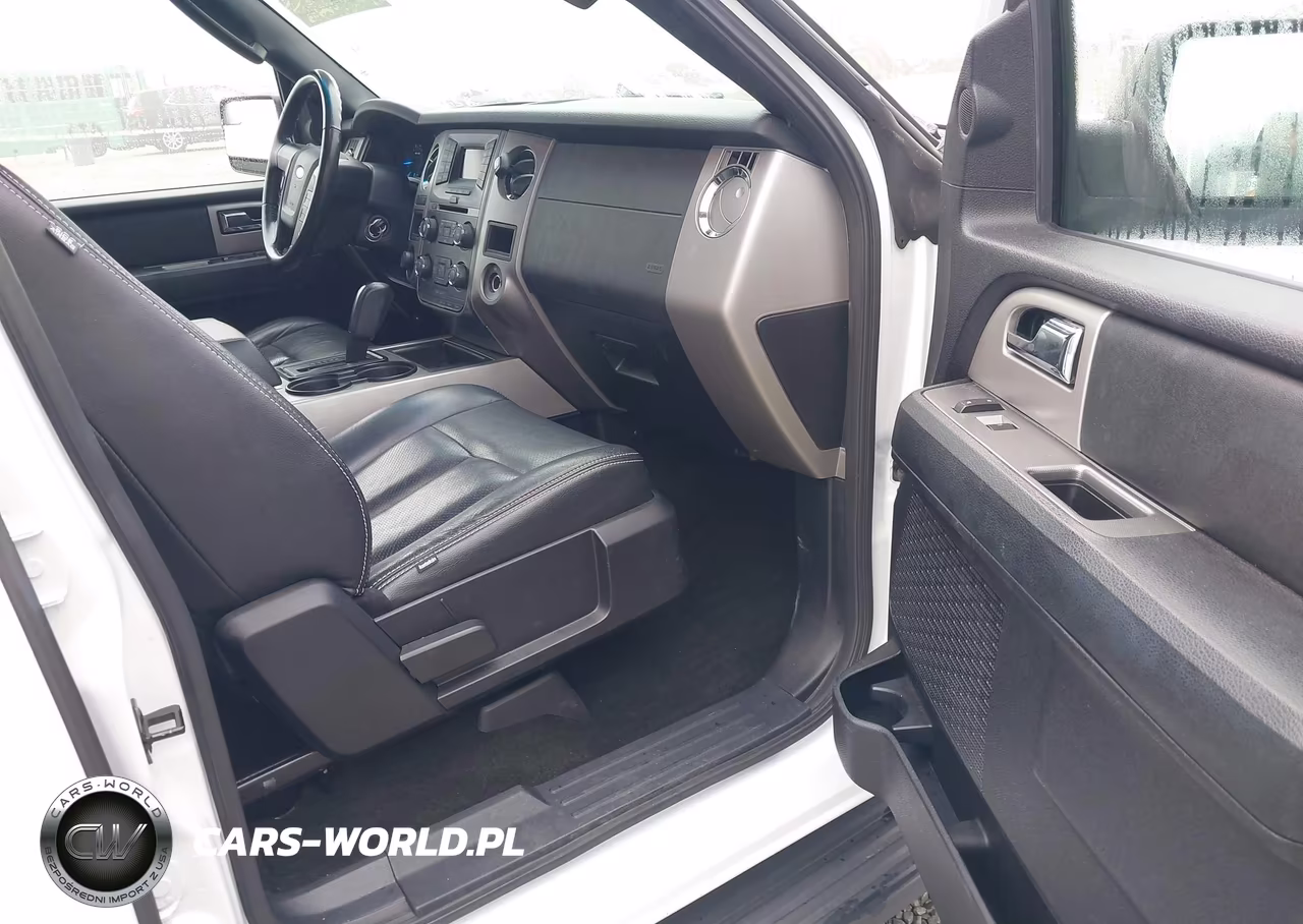 2017 Ford Expedition Xlt VIN:1FMJU1JT8HEA84490 - 18