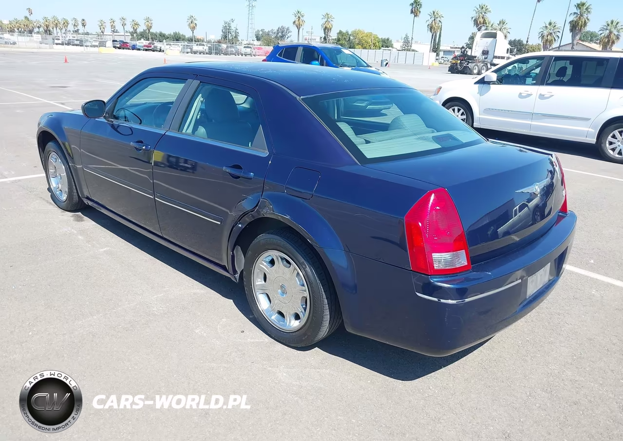 2005 Chrysler 300 Touring VIN:2C3AA53G05H160166 - 3