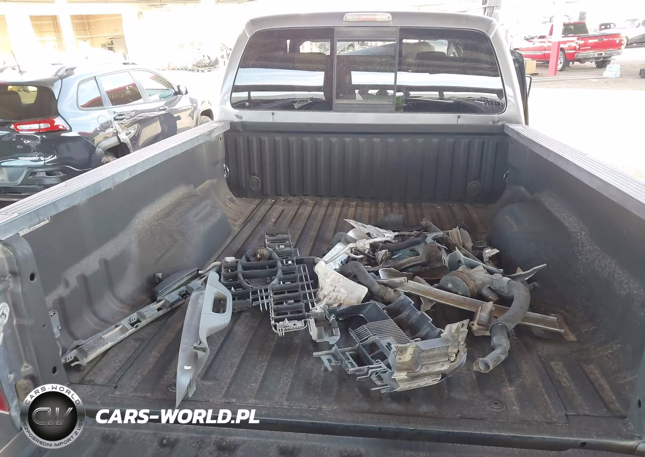 2011 Ford F-250 Xlt VIN:1FT7W2BT7BEC63043 - 11