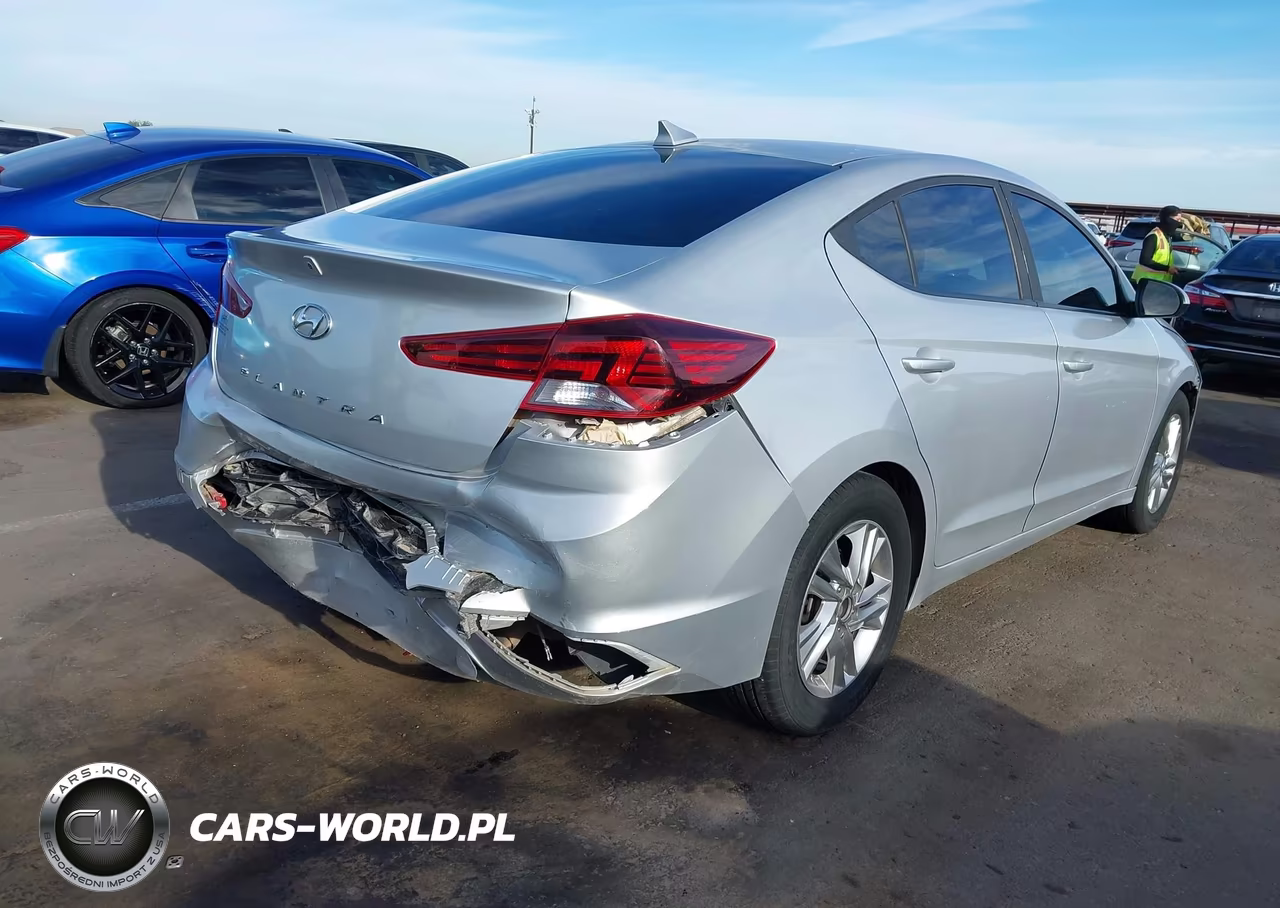 2019 Hyundai Elantra Sel VIN:KMHD84LF7KU745336 - 4