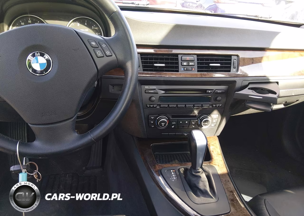 2011 BMW 328I xDrive VIN:WBAPK7G53BNN77661 - 15