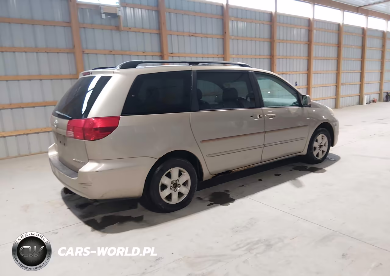 2004 Toyota Sienna Xle VIN:5TDZA22C14S030070 - 4