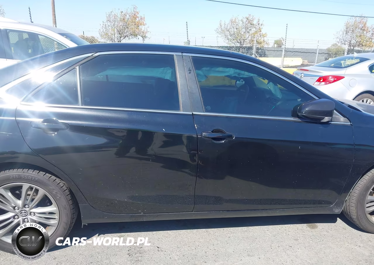2015 Toyota Camry Se VIN:4T1BF1FK2FU899463 - 13