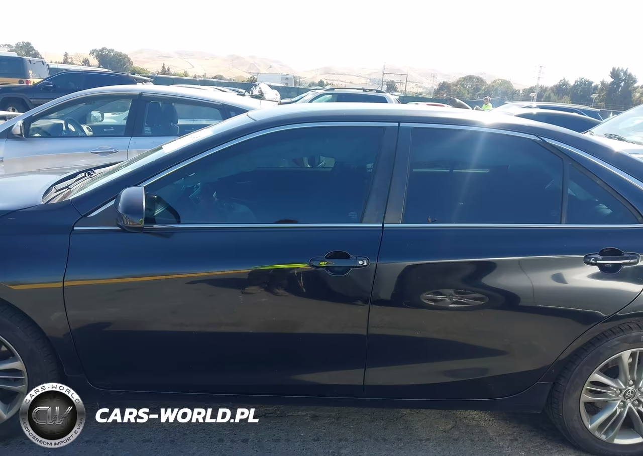 2015 Toyota Camry Se VIN:4T1BF1FK2FU899463 - 14