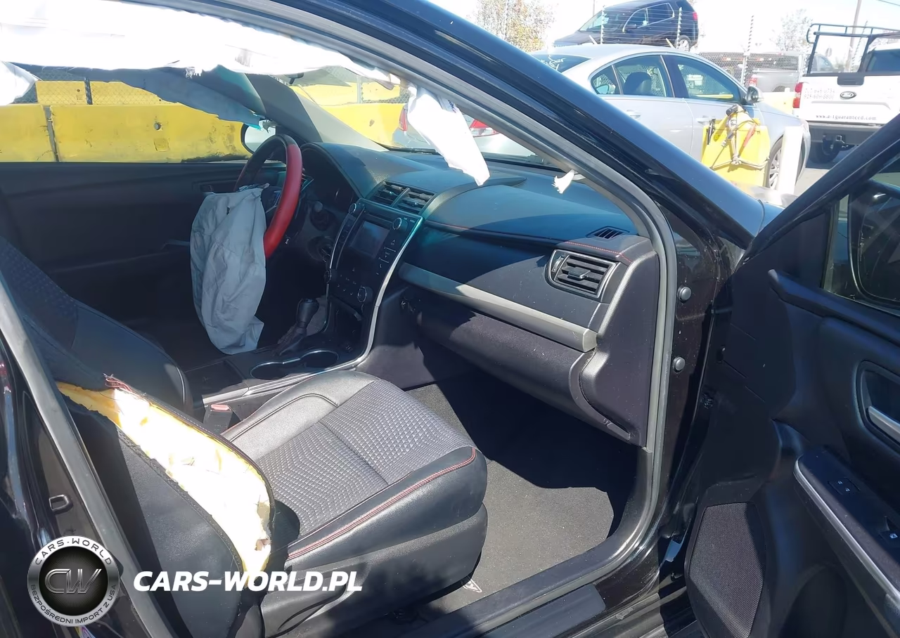 2015 Toyota Camry Se VIN:4T1BF1FK2FU899463 - 5