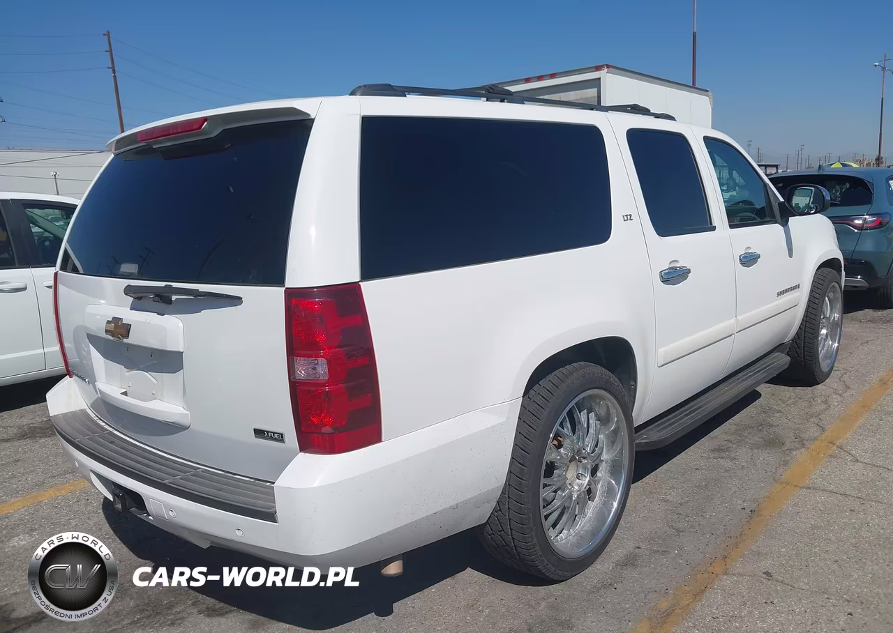 2008 Chevrolet Suburban 1500 Ltz VIN:1GNFC16068R105607 - 4