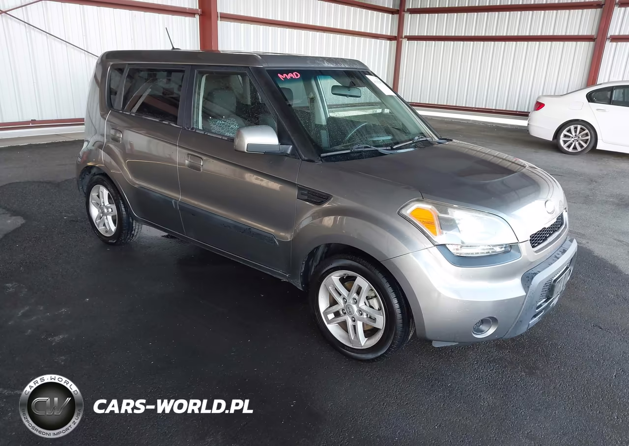 2010 Kia Soul +