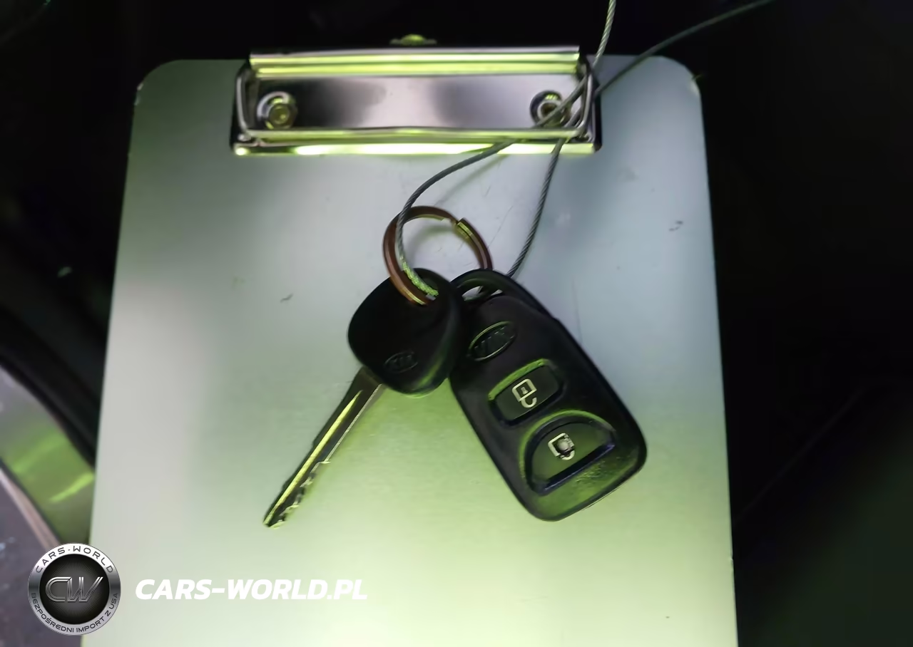 2010 Kia Soul + VIN:KNDJT2A22A7129051 - 11