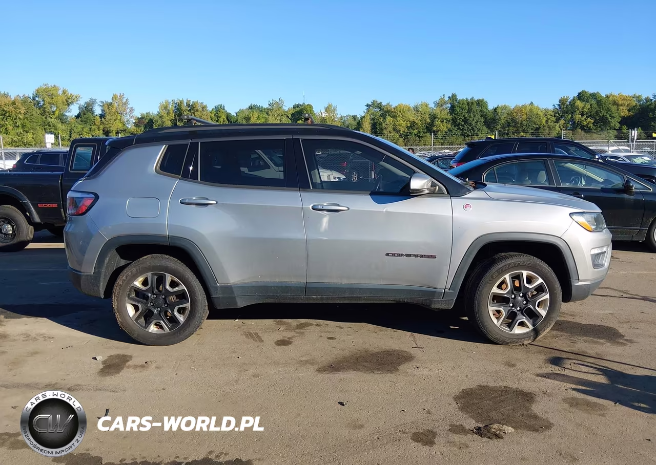 2018 Jeep Compass Trailhawk 4X4 VIN:3C4NJDDB5JT413042 - 13