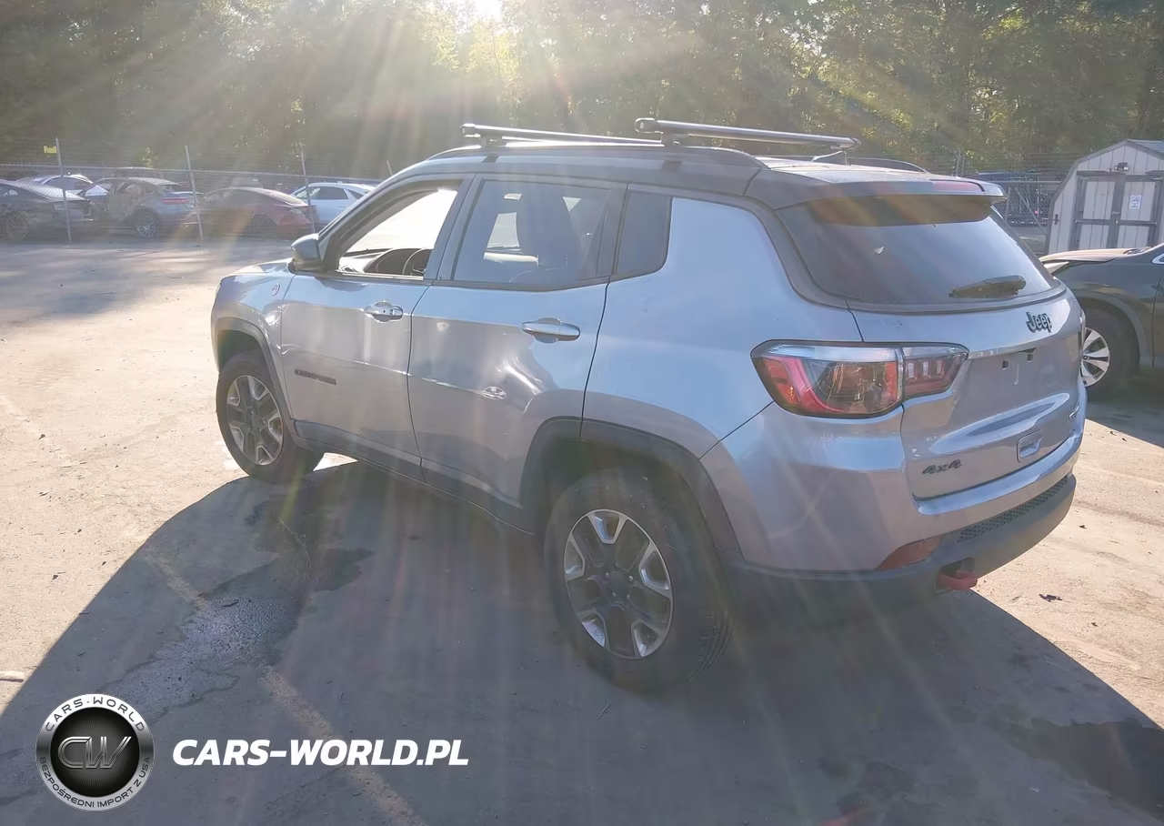 2018 Jeep Compass Trailhawk 4X4 VIN:3C4NJDDB5JT413042 - 3