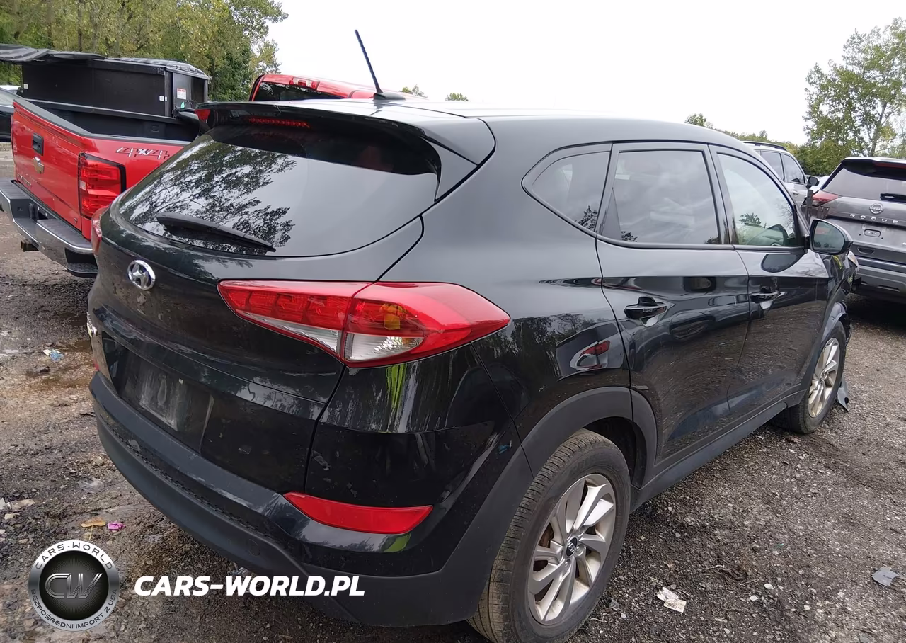 2017 Hyundai Tucson Se VIN:KM8J23A41HU386638 - 4