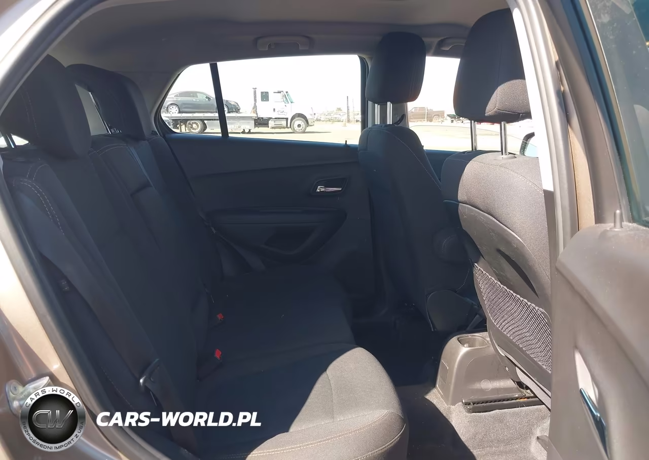 2018 Chevrolet Trax Ls VIN:3GNCJNSB5JL352721 - 8