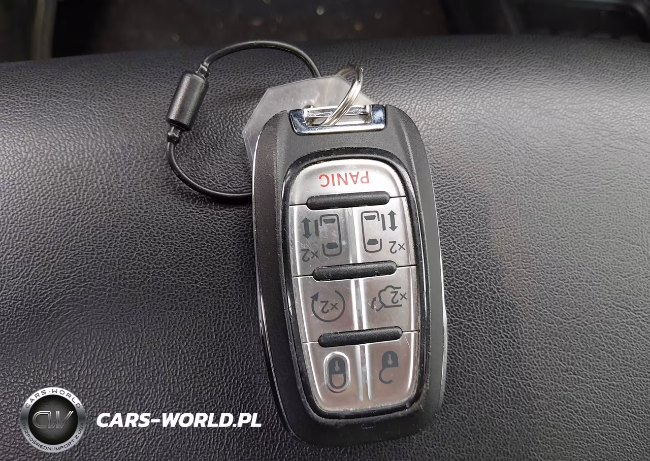 2025 Chrysler Pacifica Select VIN:2C4RC1BG7SR566647 - 11