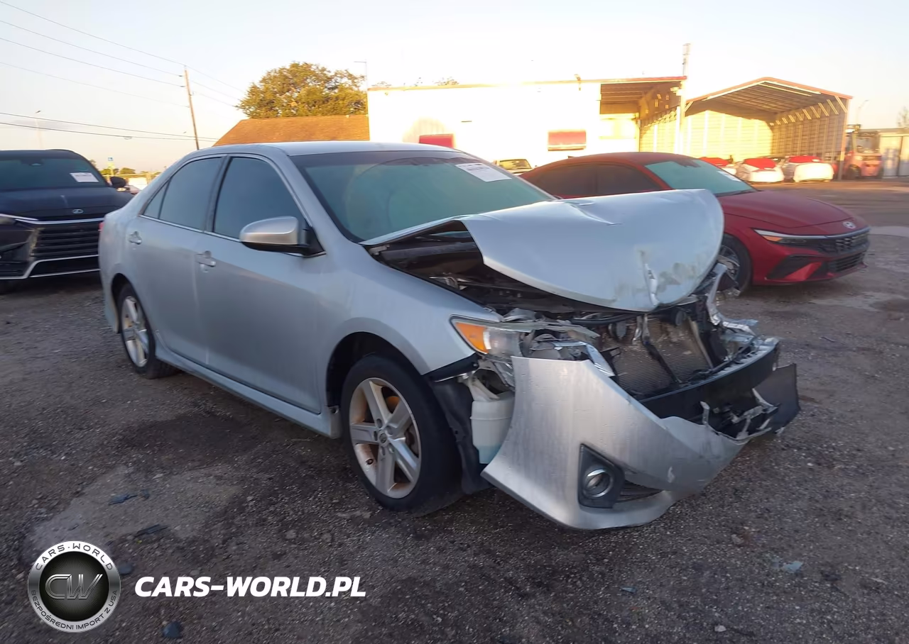 2014 Toyota Camry Se VIN:4T1BF1FK8EU311404 - 1