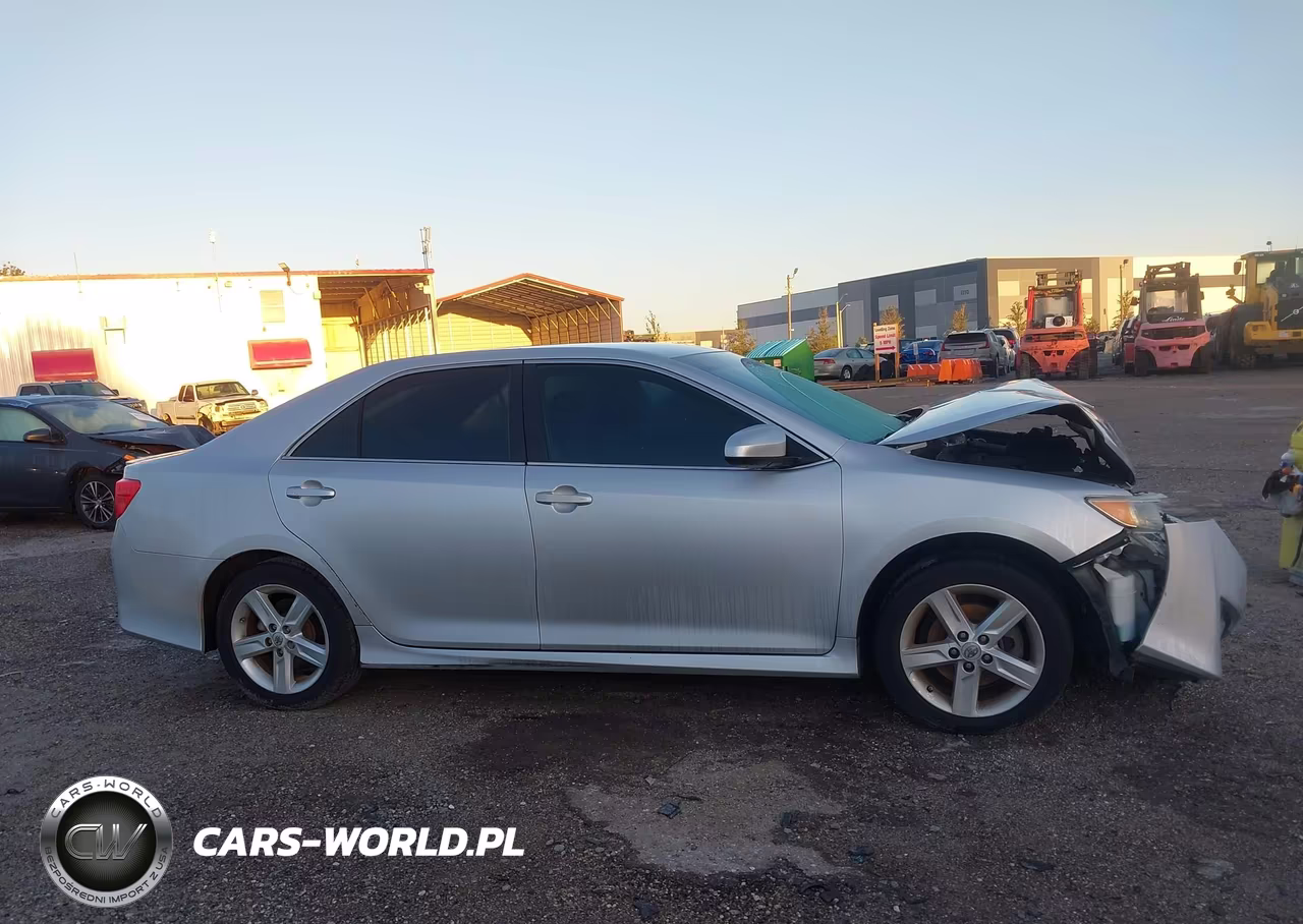 2014 Toyota Camry Se VIN:4T1BF1FK8EU311404 - 13
