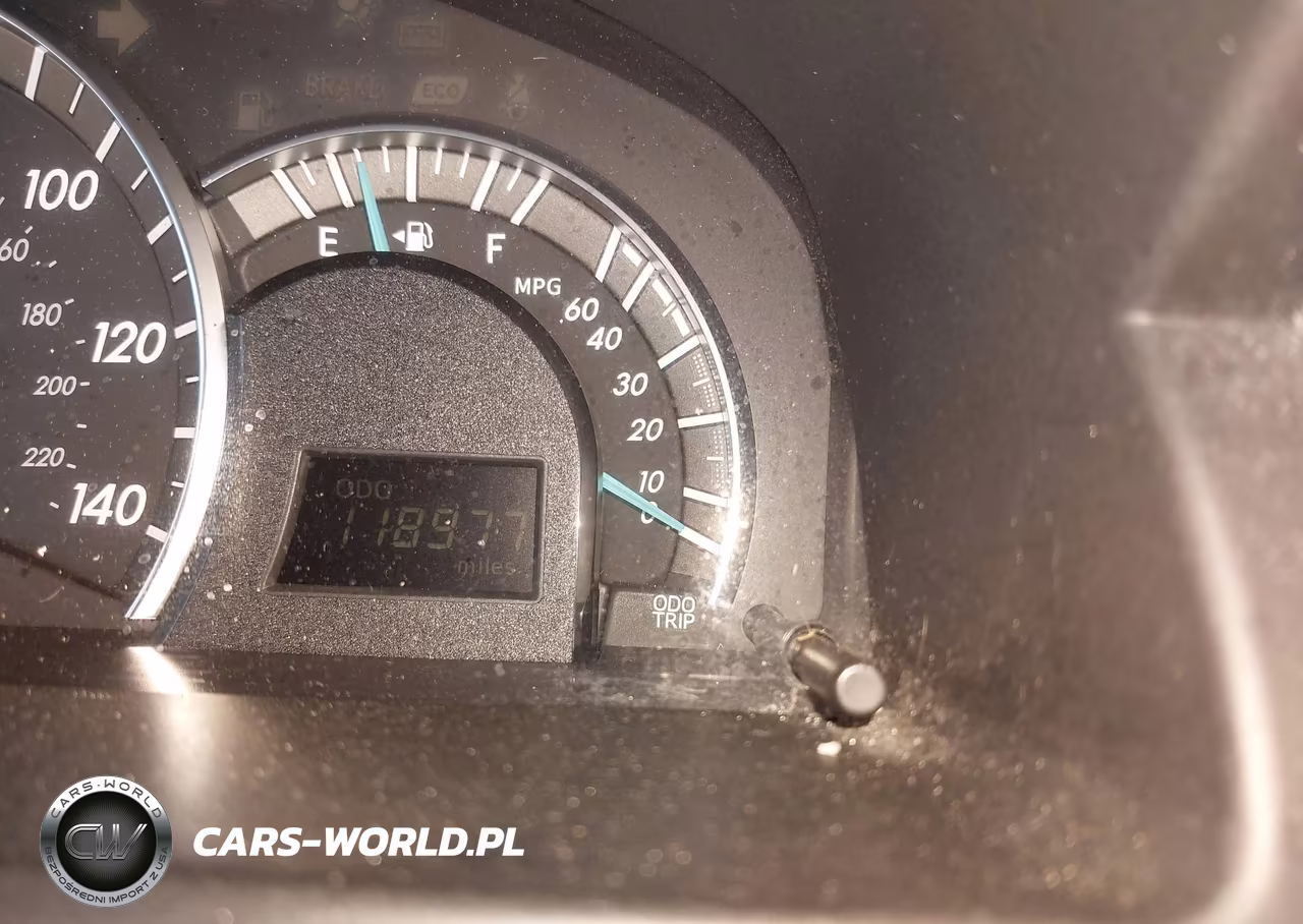 2014 Toyota Camry Se VIN:4T1BF1FK8EU311404 - 15