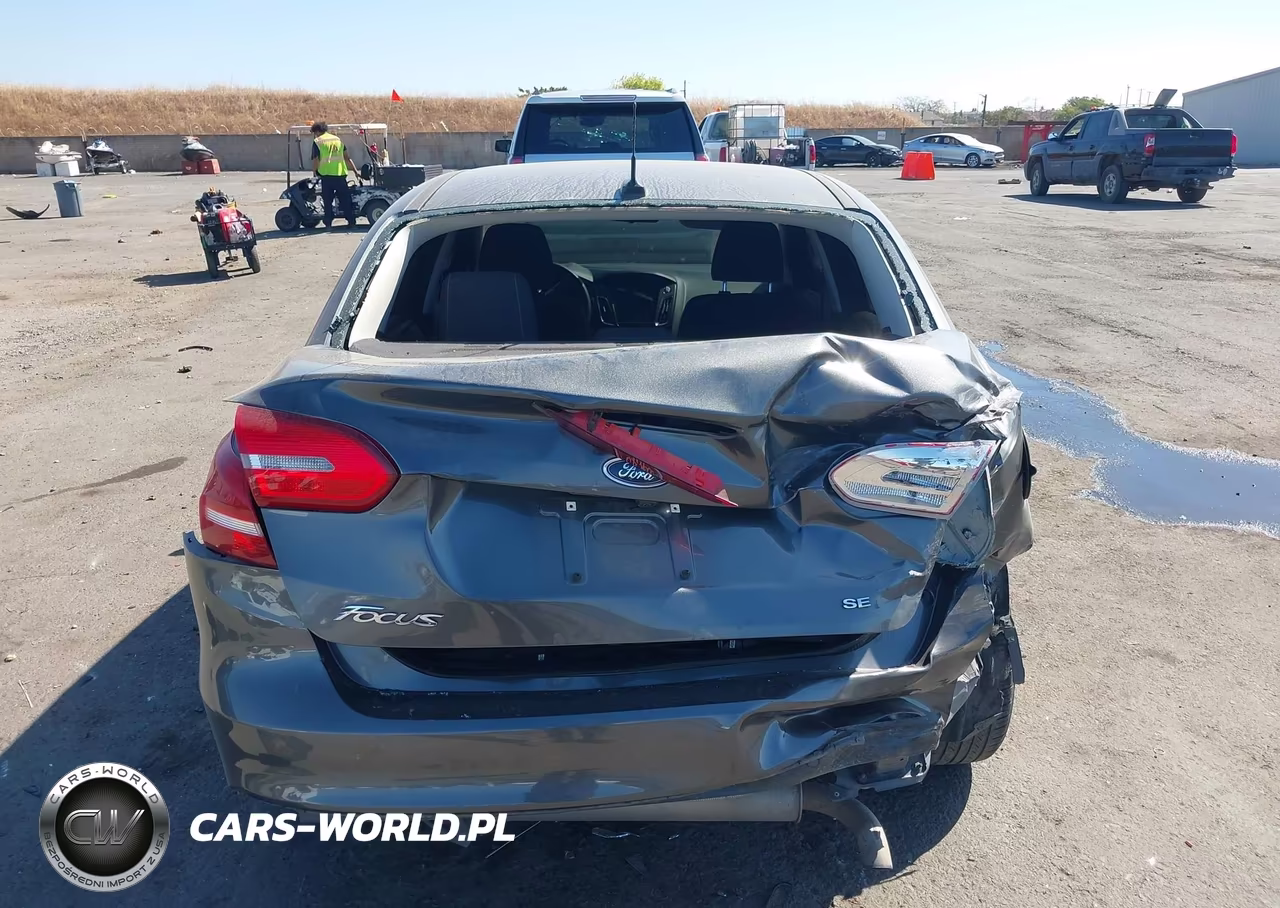 2017 Ford Focus Se VIN:1FADP3F23HL300090 - 16