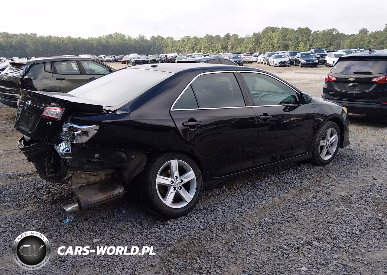 2013 Toyota Camry Se VIN:4T1BF1FK1DU275991 - 4
