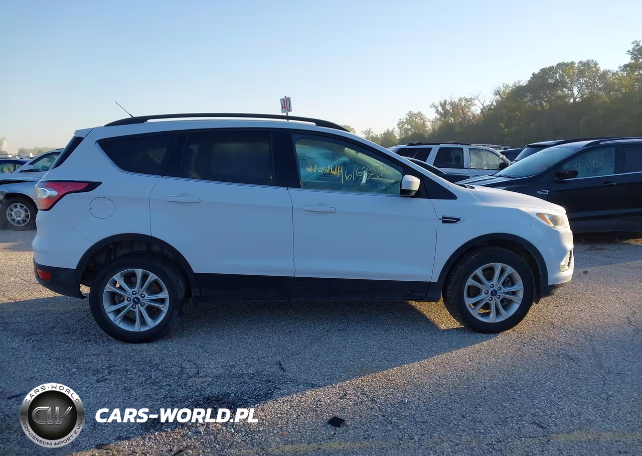 2018 Ford Escape Se VIN:1FMCU9GD7JUC49822 - 13