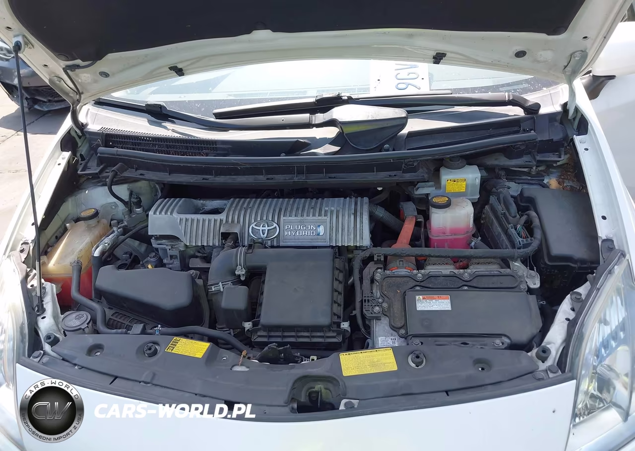 2014 Toyota Prius Plug-In VIN:JTDKN3DP8E3056308 - 10