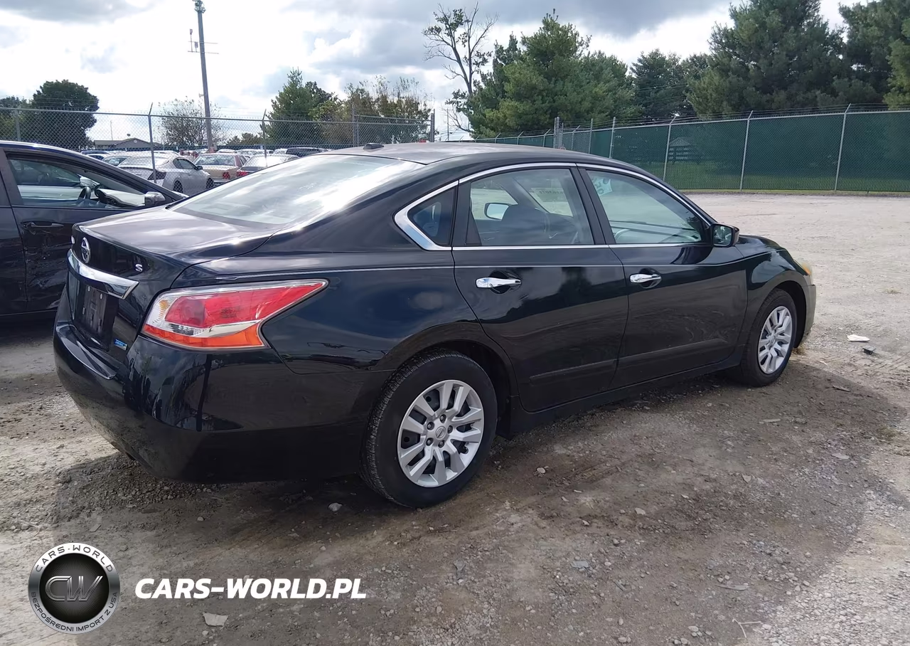 2014 Nissan Altima 2.5 S VIN:1N4AL3AP6EC141739 - 4