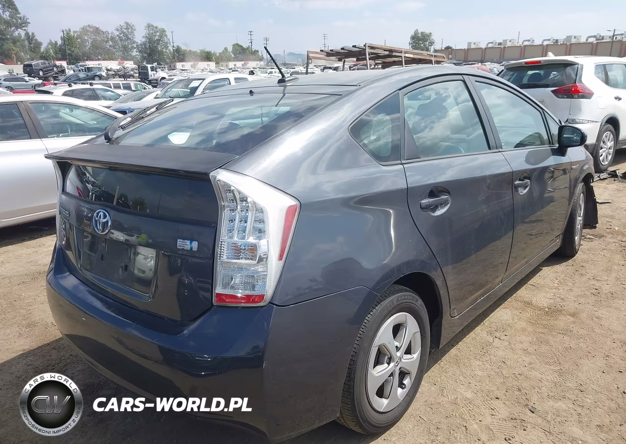 2010 Toyota Prius Iii VIN:JTDKN3DU5A0239733 - 4