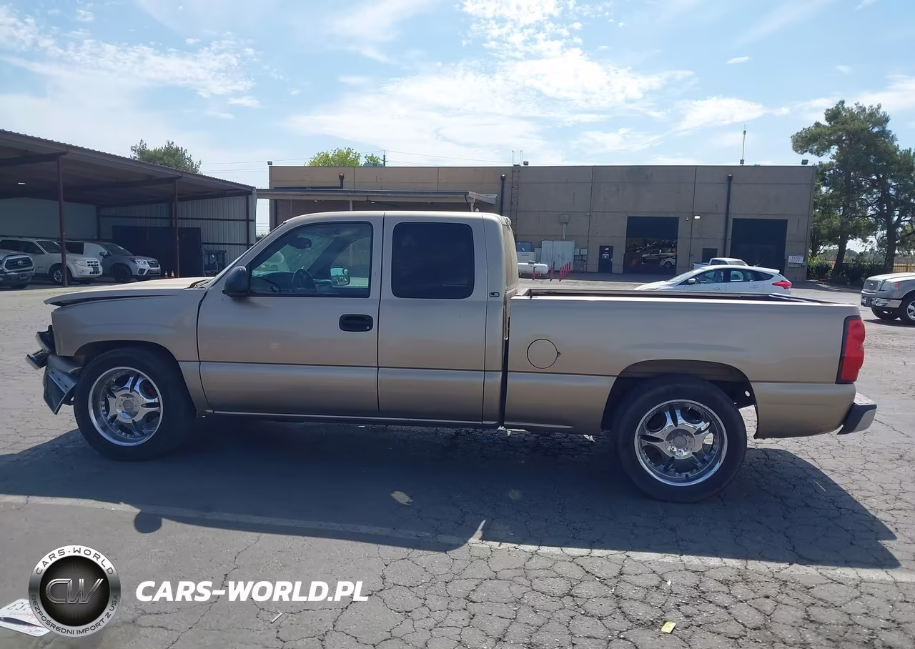 2004 Chevrolet Silverado 1500 Ls VIN:2GCEC19V941158462 - 14