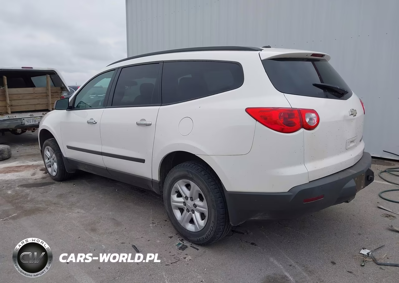 2011 Chevrolet Traverse Ls VIN:1GNKREED1BJ411774 - 3