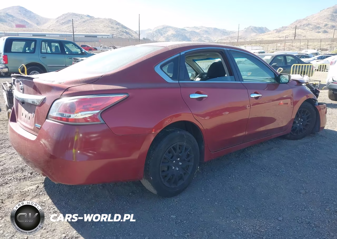 2014 Nissan Altima 2.5 VIN:1N4AL3AP9EC182401 - 4